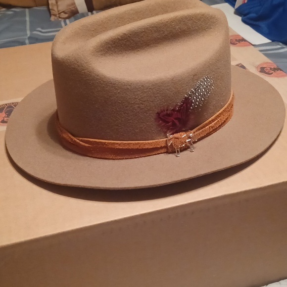 Group Of 3 Felt Fur Hats. Open Road Style Sz: MED or 57. - Picture 10 of 13